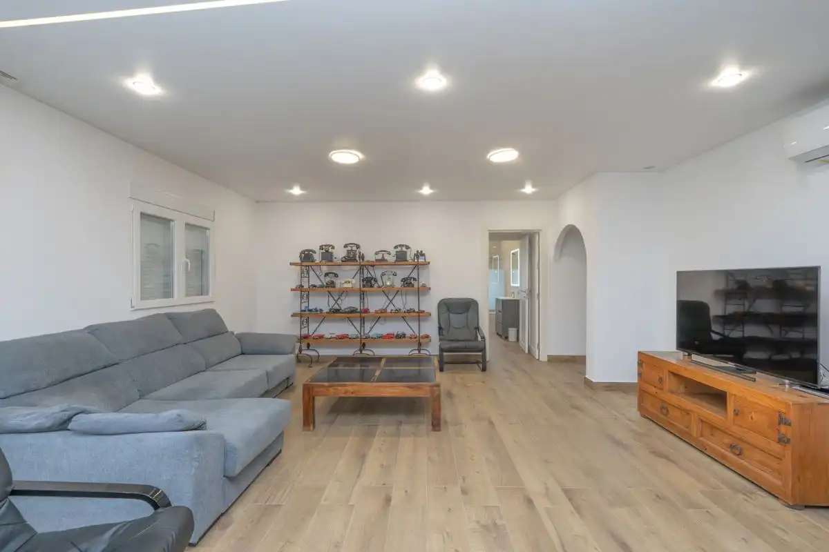 Casa amb terrassa en venda a Cam. Aniorte, imagen 5