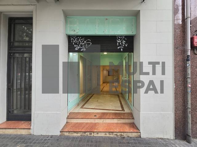 Local comercial en Alquiler en Carrer Gran de Gràcia en Vila de Gràcia