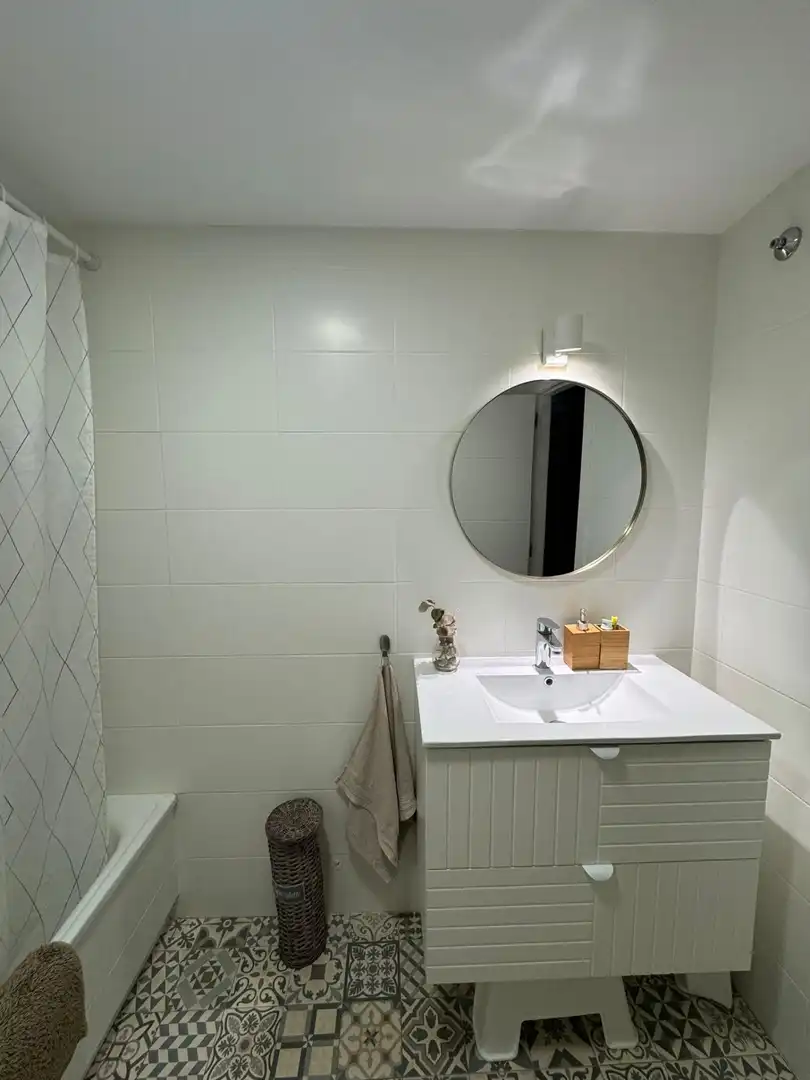 Bathroom of Apartments for sale in Valencia  with Air Conditioner and Heating