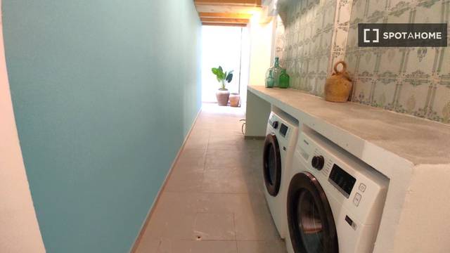 Piso en Alquiler en Barrio de Benicalap
