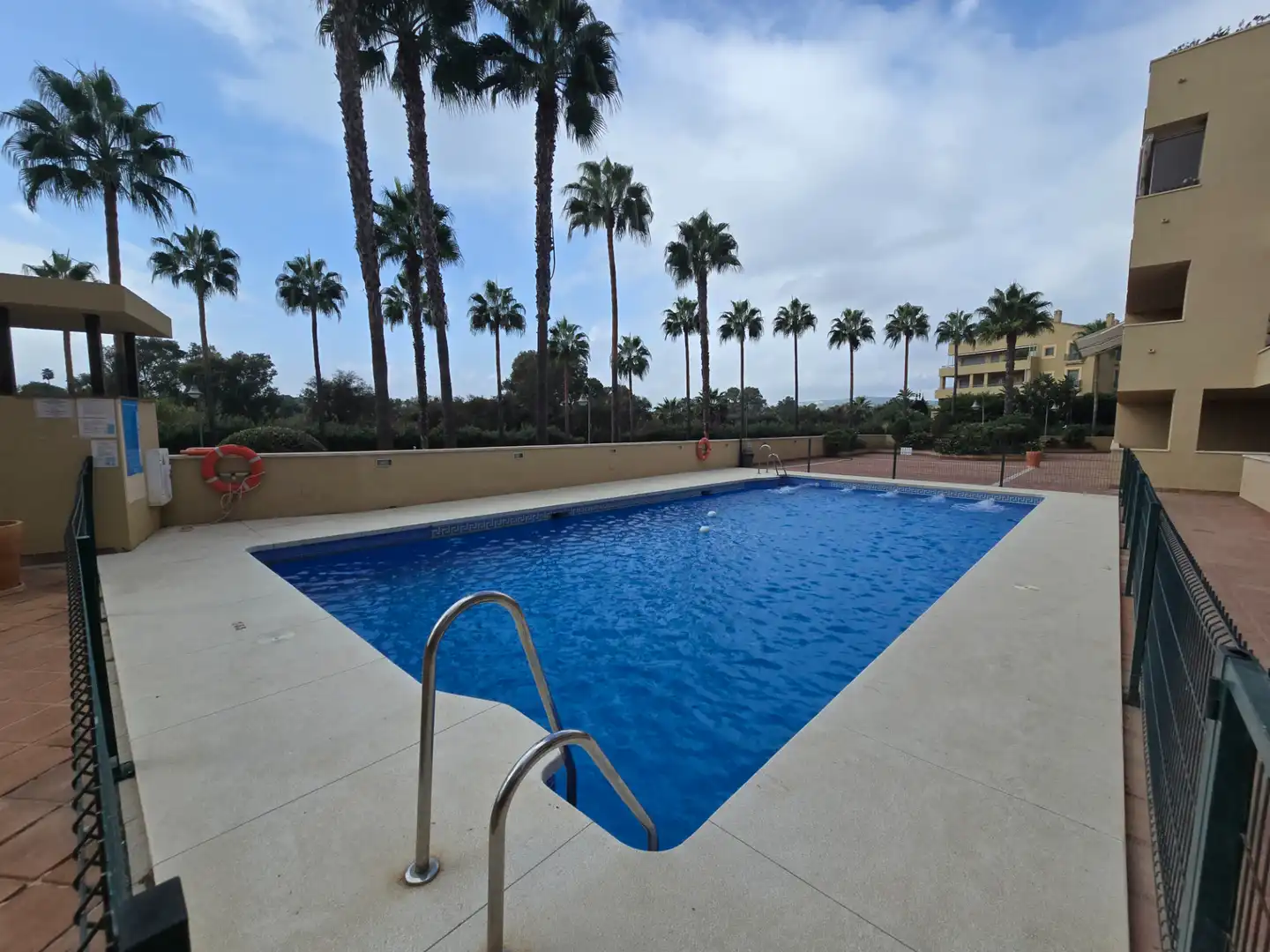 Apartamento con piscina en venta en Avenida de la Marina, imagen 5