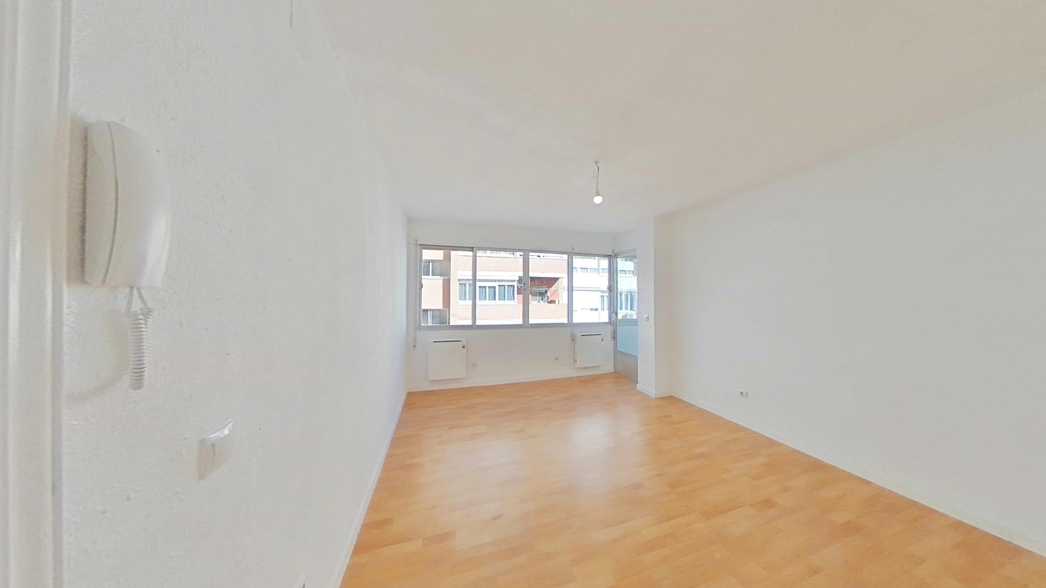 Sala d'estar de Pis en venda en  Madrid Capital amb Terrassa