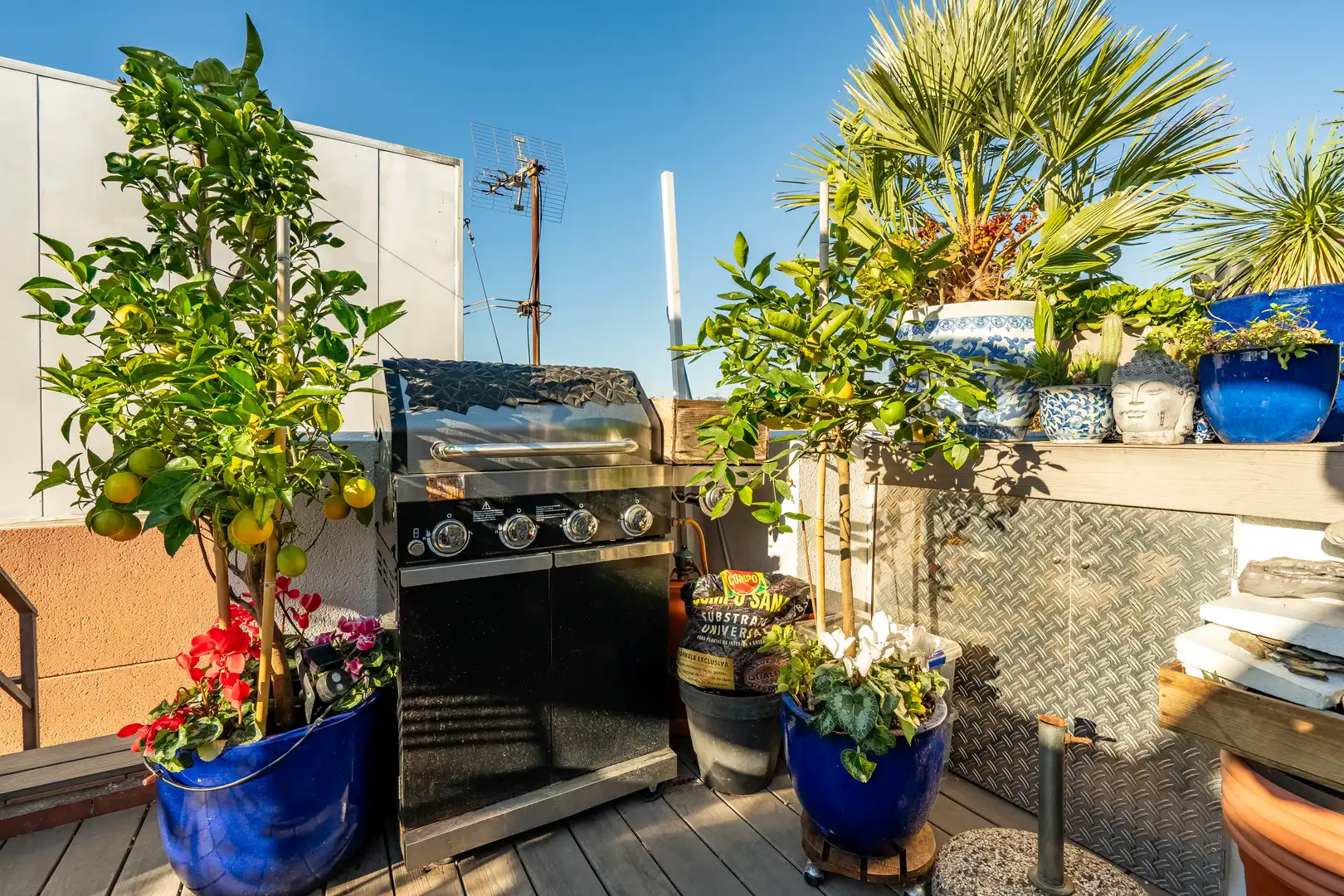 Terrasse von Dachboden zum Verkauf in Barcelona mit Klimaanlage, Heizung und Parkett