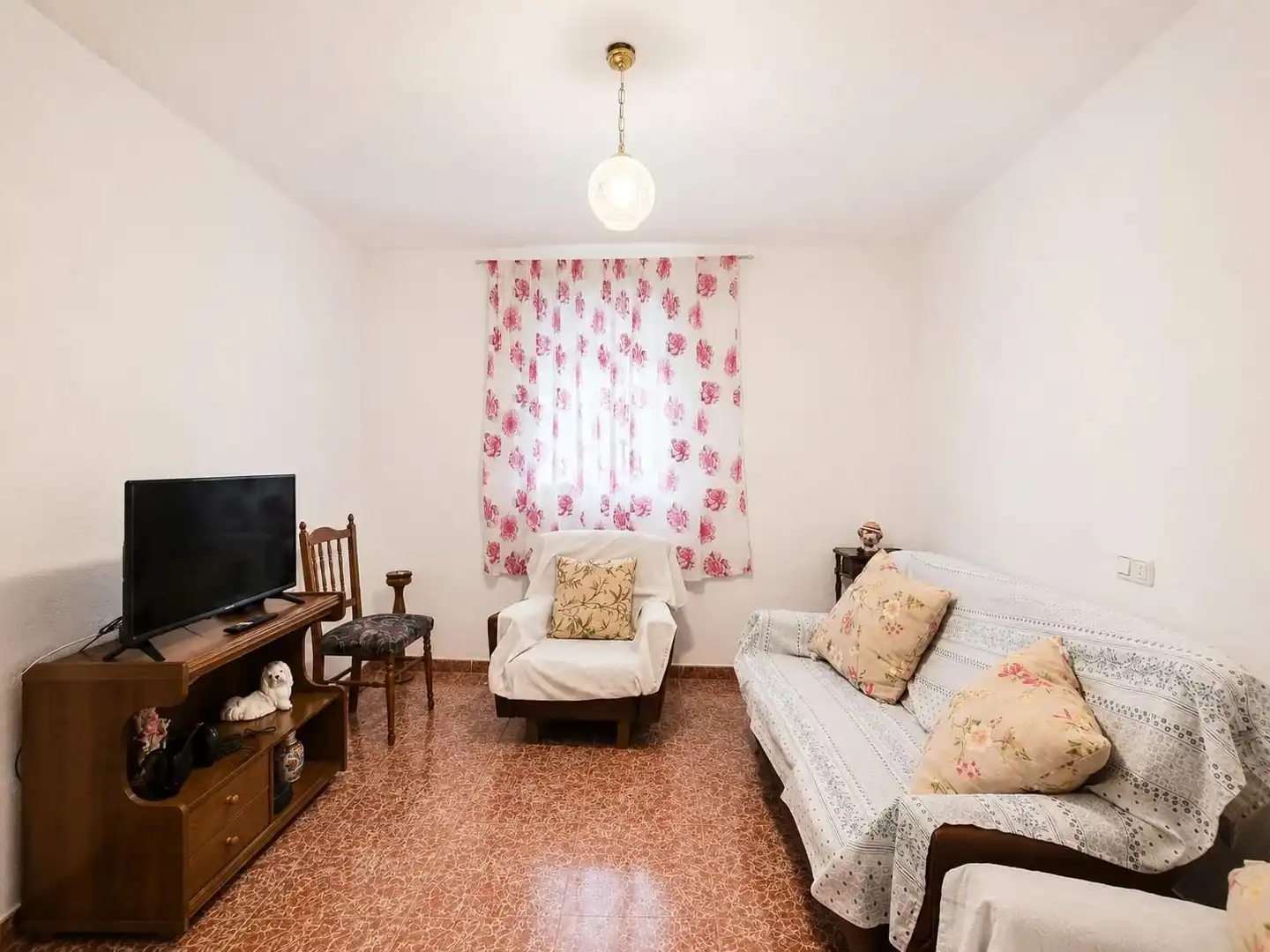 Chalet con jardín en venta en Loja, imagen 4