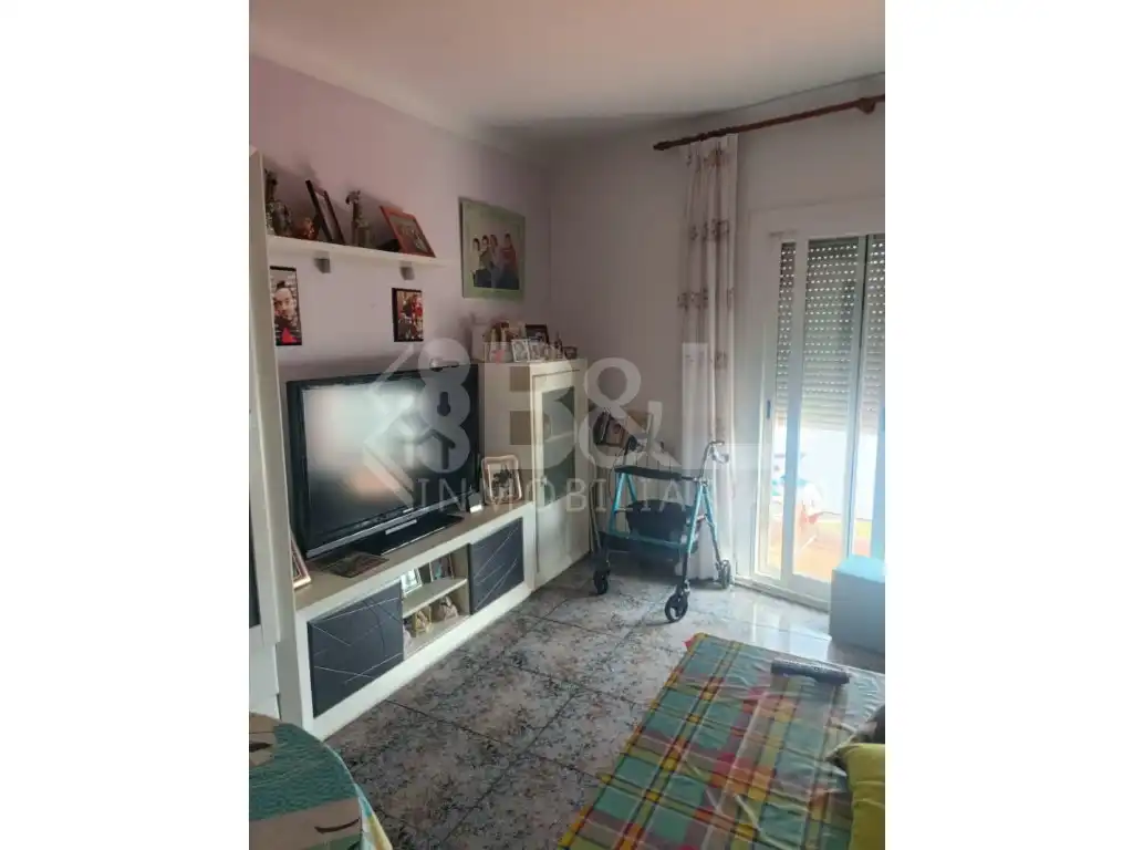 Living room of Flat for sale in Esplugues de Llobregat