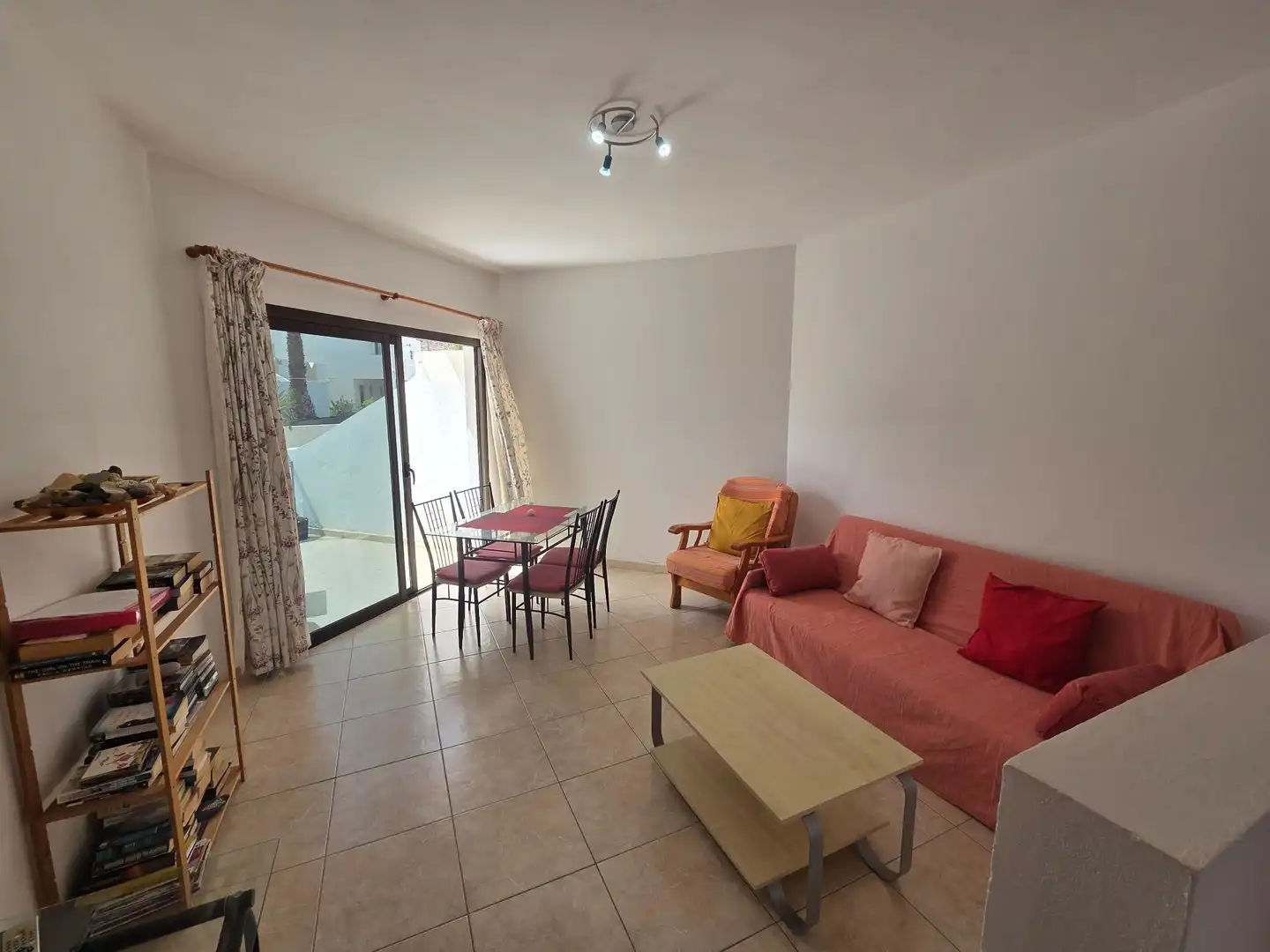 Sala d'estar de Apartament en venda en Tuineje amb Terrassa, Moblat i Piscina comunitària