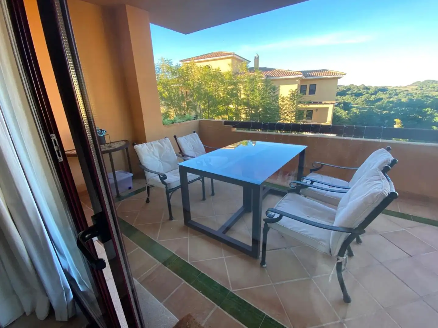 Terrassa de Apartament de lloguer en Sotogrande amb Aire condicionat, Calefacció i Terrassa