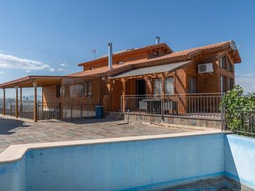 Villa avec piscine à vendre à Cúllar Vega
