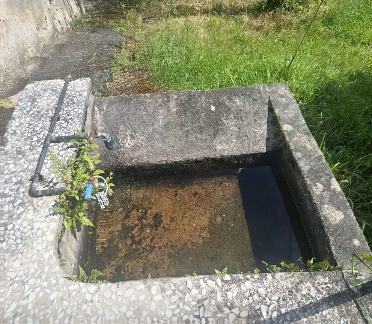 Vista exterior de Finca rústica en venda en Pravia amb Jardí privat, Moblat i Forn