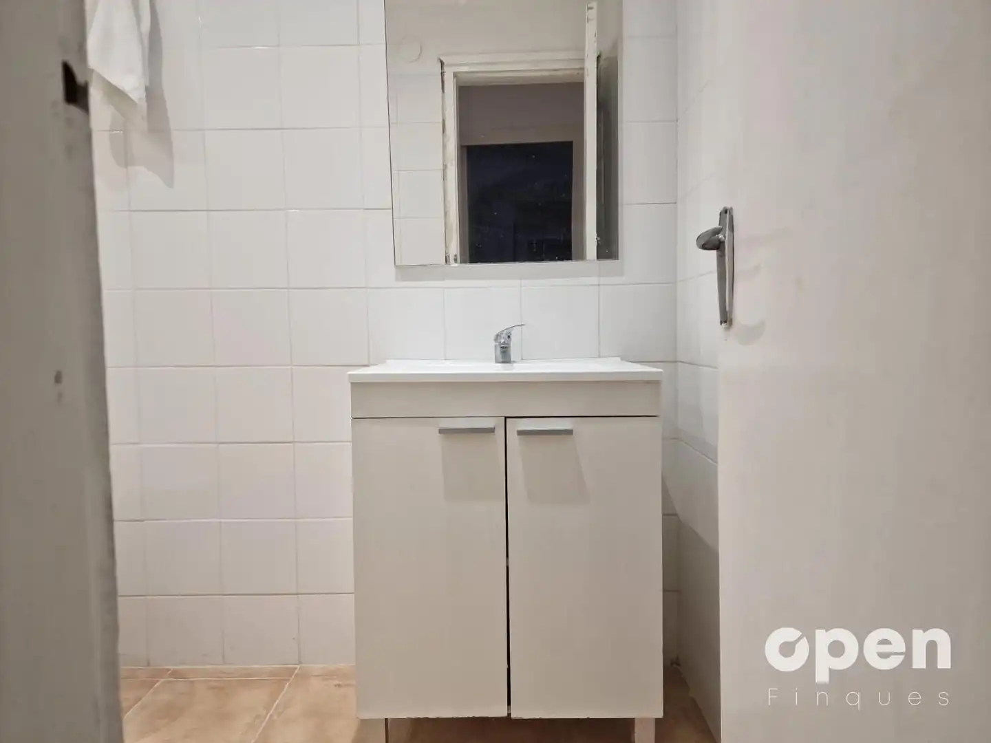 Baño de Piso en venta en Terrassa con Terraza y Balcón