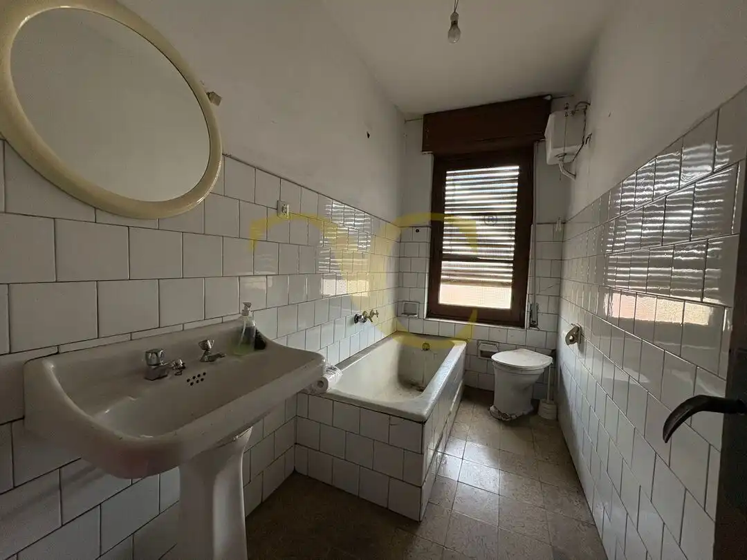 Baño de Edificio en venta en Gijón 