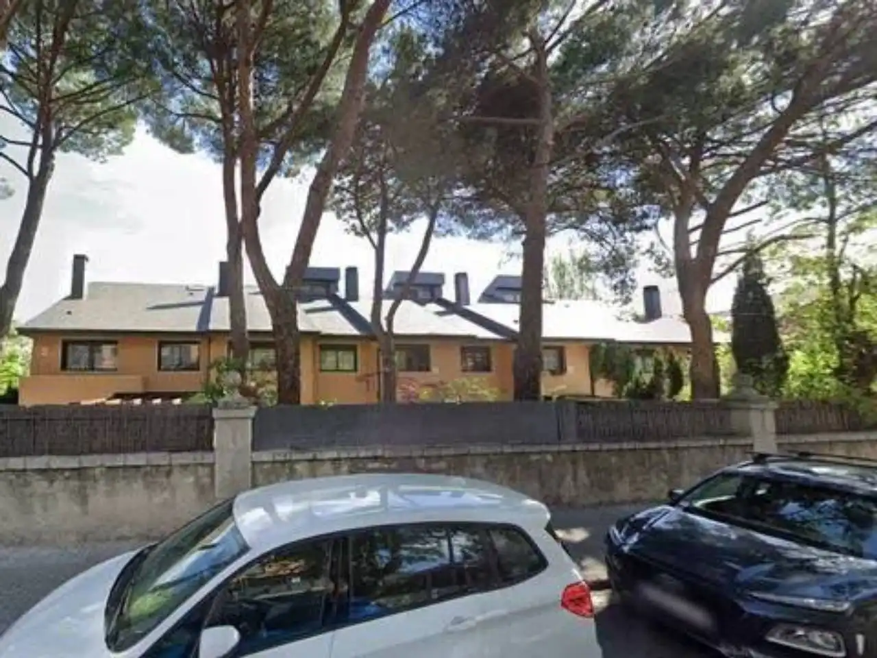 Vista exterior de Casa adosada en venta en Torrelodones