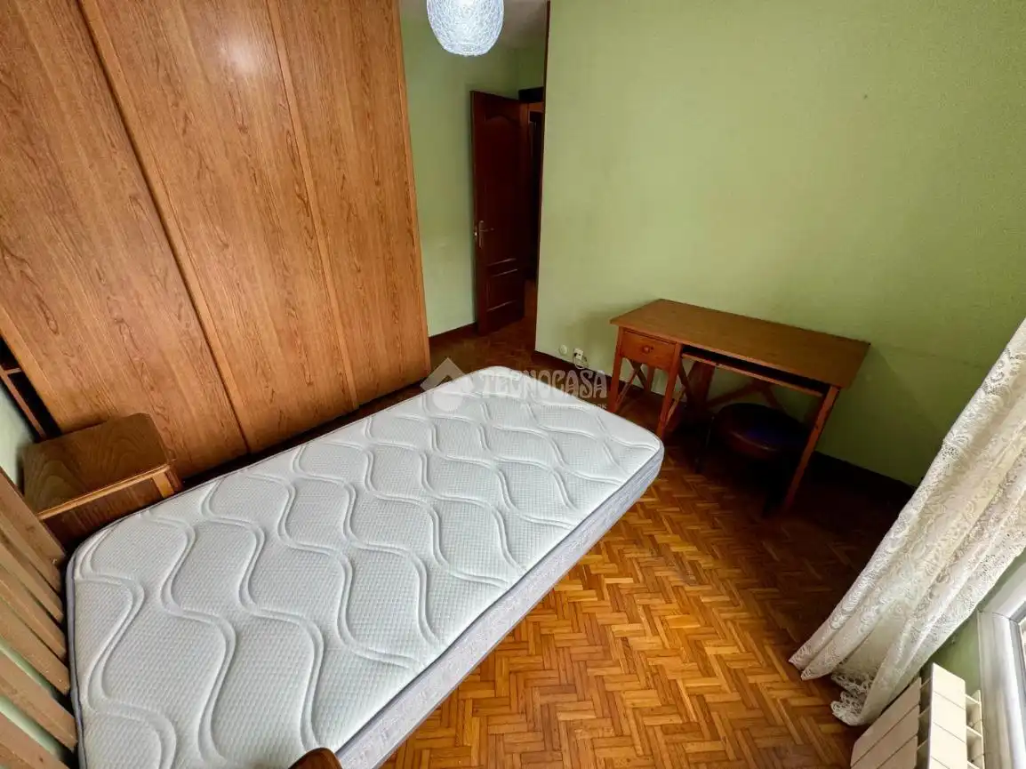 Schlafzimmer von Wohnung zur Miete in El Astillero   mit Heizung und Parkett