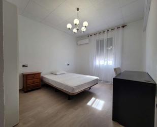 Bedroom of Flat to share in  Murcia Capital  with Air Conditioner and Terrace