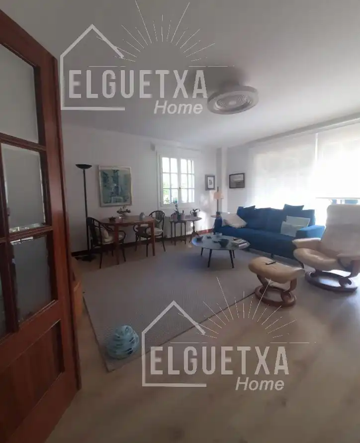 Sala de estar de Casa adosada en venta en Plentzia con Calefacción, Jardín privado y Terraza