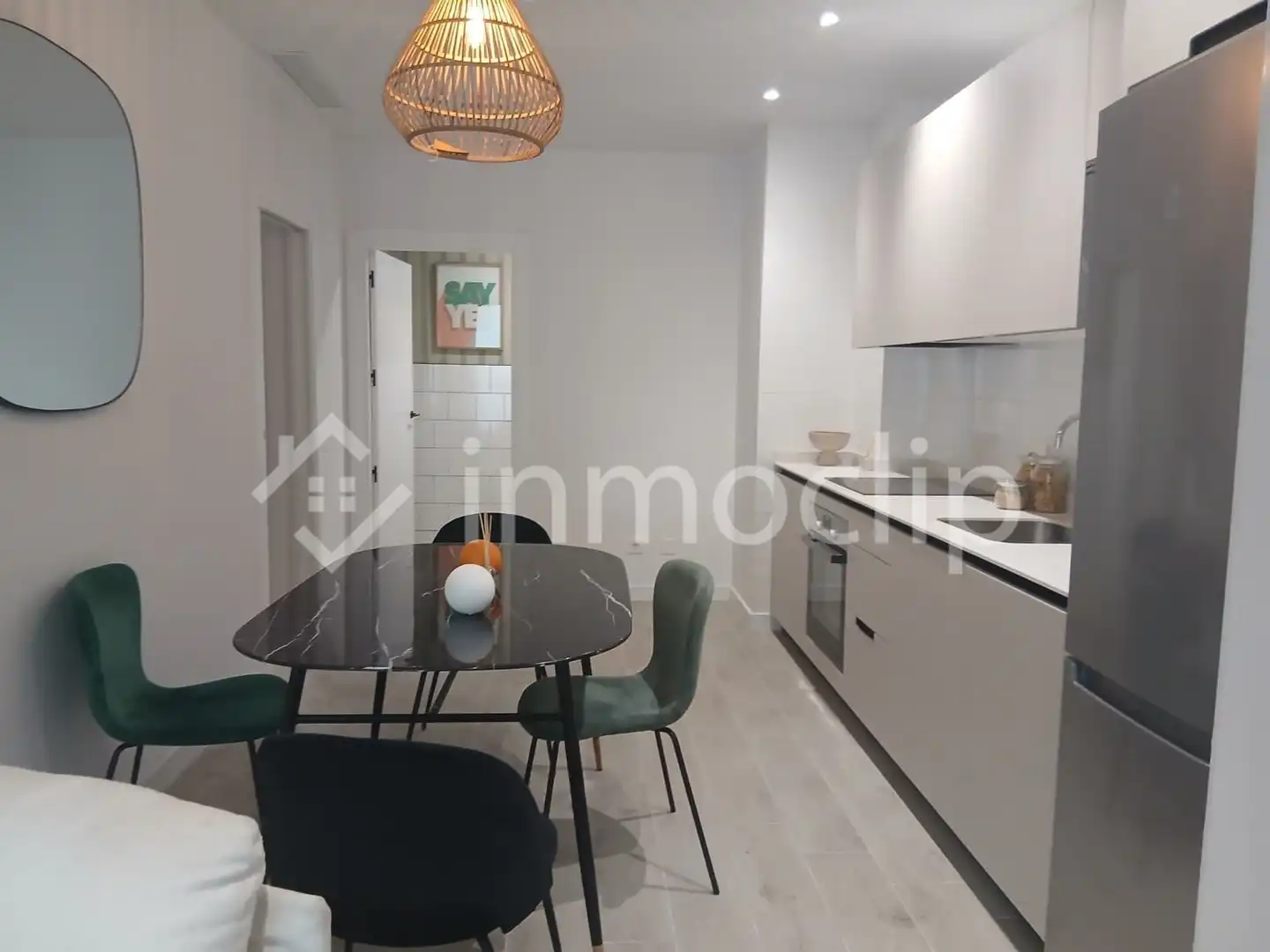Cuina de Apartament en venda en Salamanca amb Aire condicionat i Calefacció