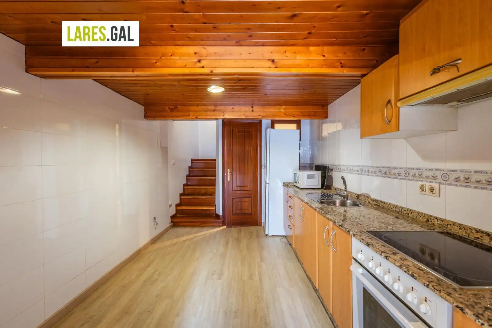Kitchen of Houses for sale in Cangas   with Terrace