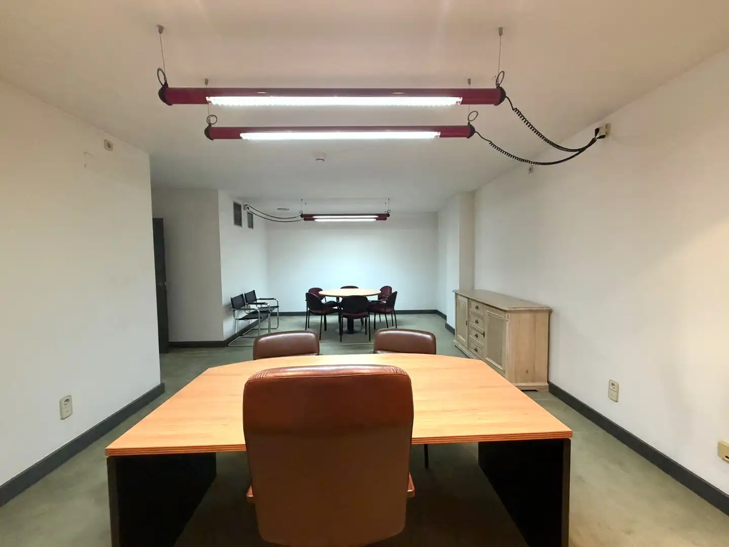 Geschaftsraum zur Miete in Lleida mit Heizung, Möbliert und Internet