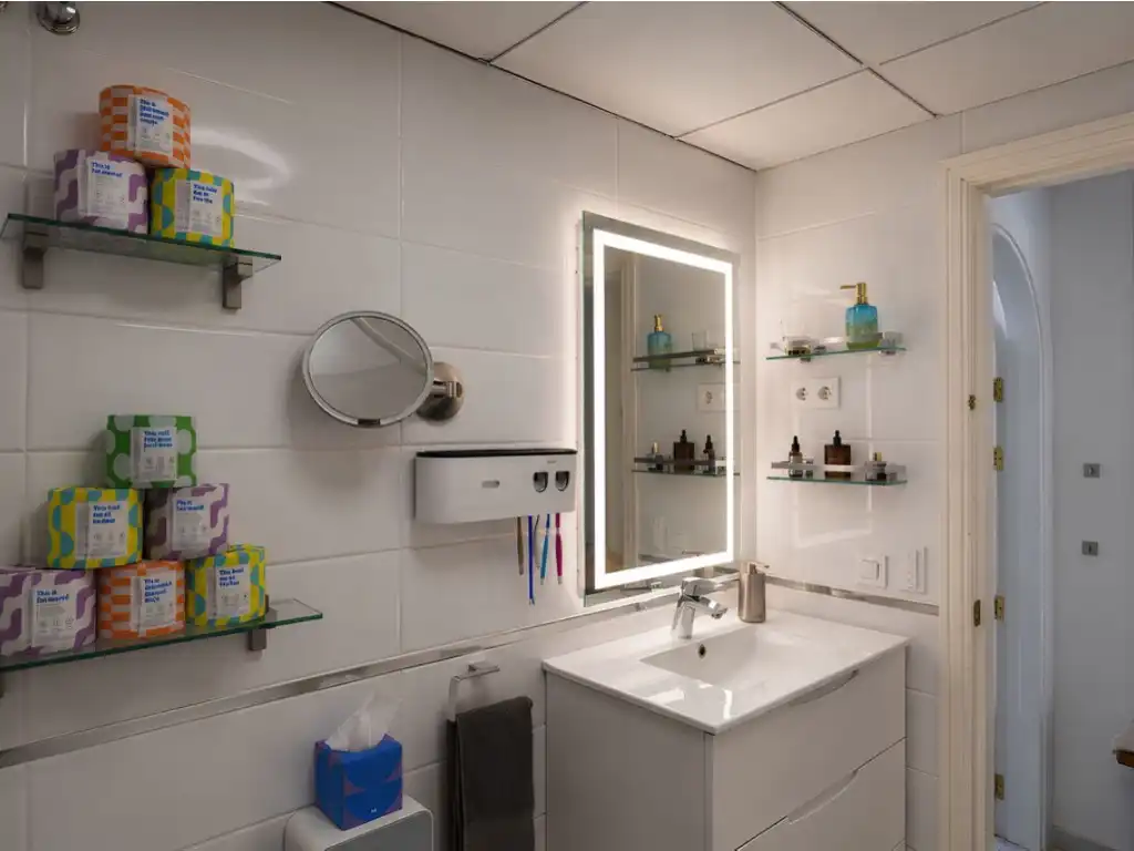 Bathroom of Flat for sale in Fuengirola  with Air Conditioner, Terrace and Furnished