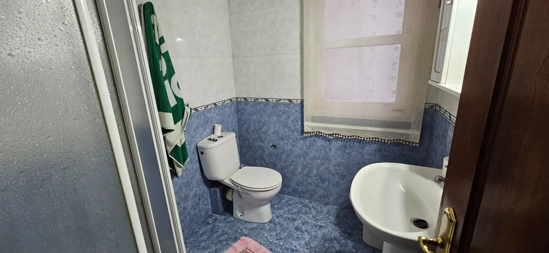 Badezimmer von Wohnung zum Verkauf in Ferrol mit Möbliert
