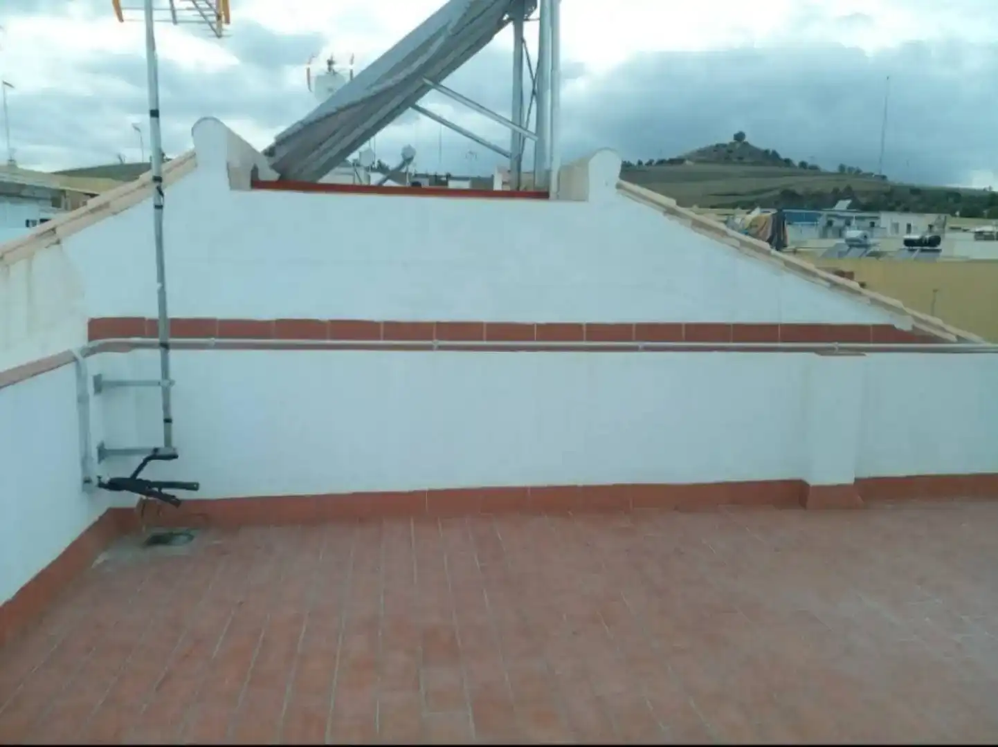 Terrassa de Casa adosada en venda en Camas amb Forn