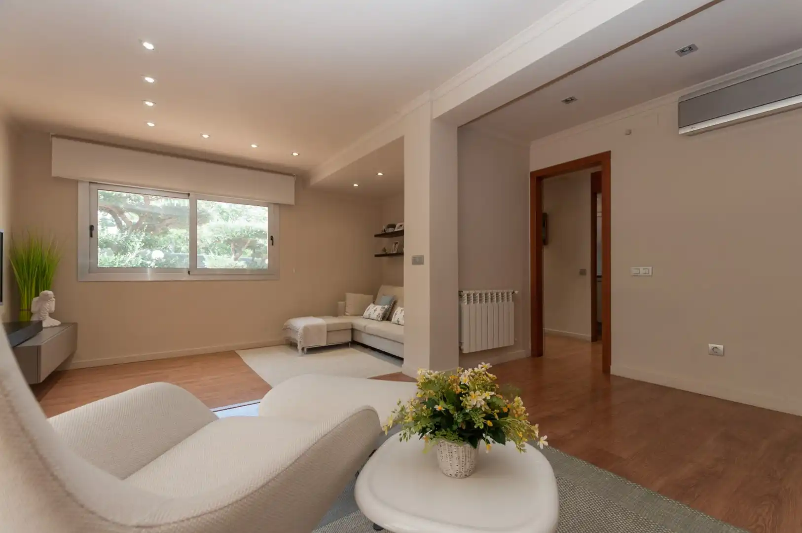 Sala d'estar de Casa o xalet en venda en Roses amb Calefacció, Terrassa i Piscina