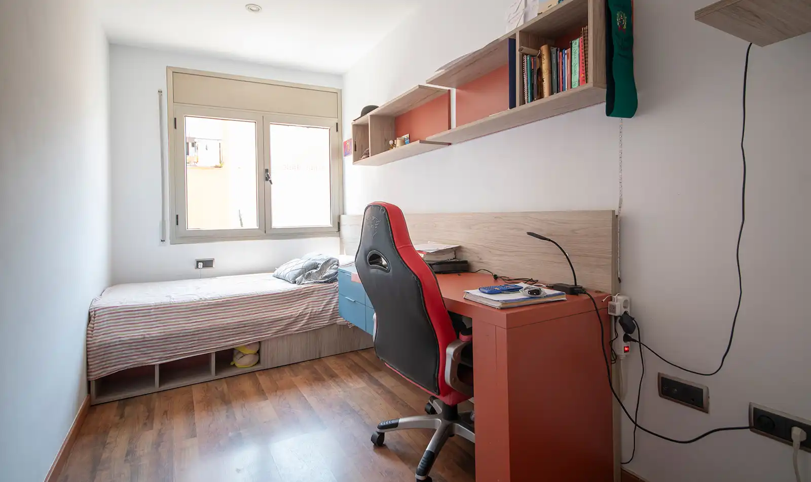Casa adosada en venta en Carrer de la Beneficència, Les Clotes