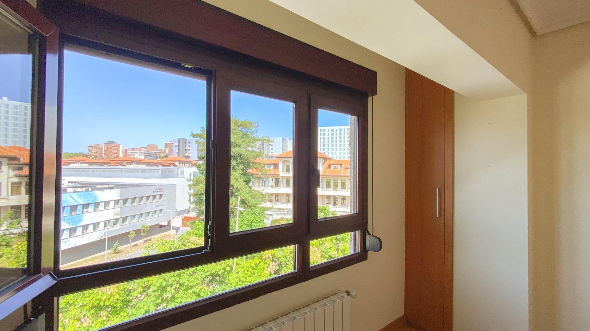 Bedroom of Flat for sale in Santander  with Heating