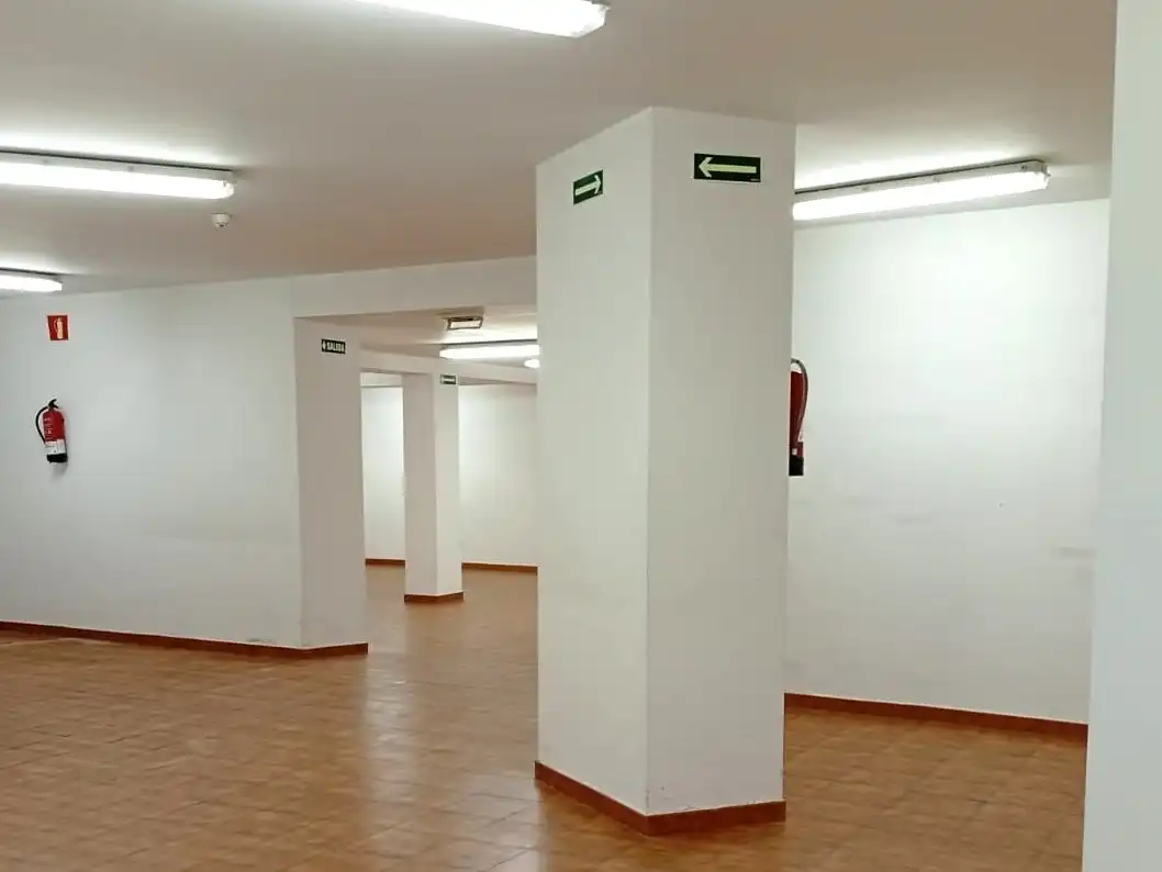Local comercial en venda a Calle Francisco de Paula Jovellanos, imagen 15
