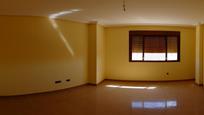 Flat for sale in TEODORO SACRISTAN, Santa Olalla, imagen 2