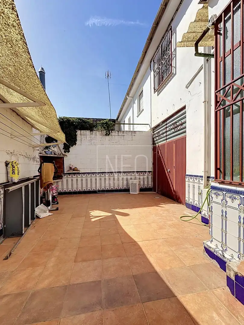 Vista exterior de Casa adosada en venta en Albolote con Aire acondicionado y Balcón
