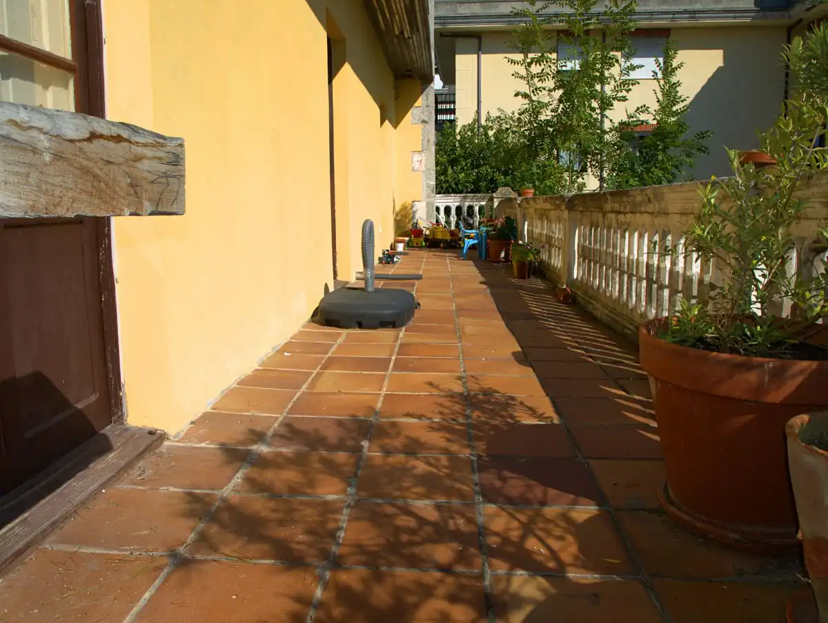 Terrassa de Casa o xalet en venda en Bárcena de Cicero amb Terrassa, Moblat i Balcó