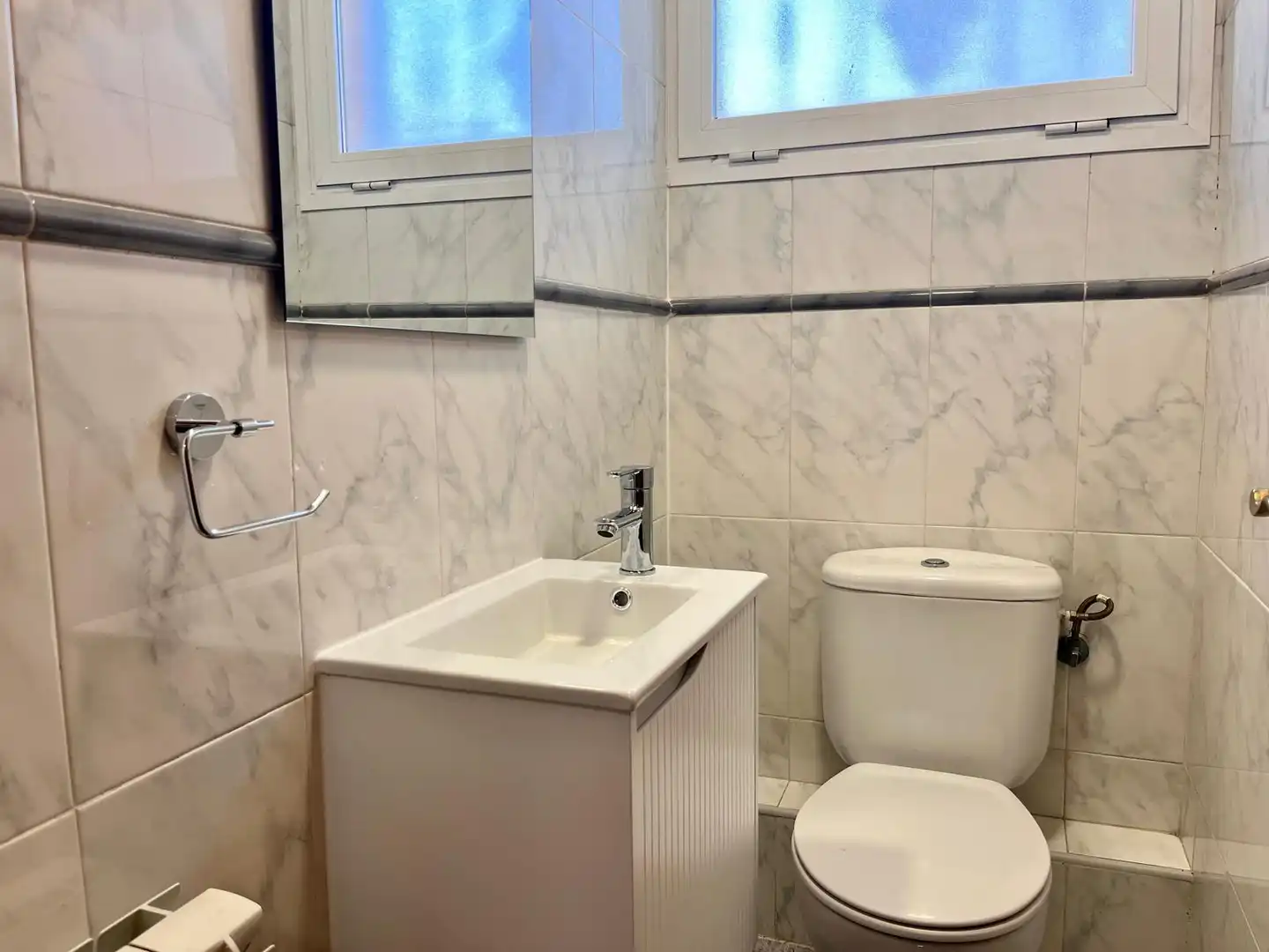 Bathroom of Houses for share in Villanueva de la Cañada  with Air Conditioner, Heating and Private garden