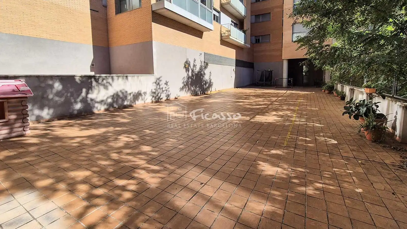 Parking de Piso en venta en Sant Martí