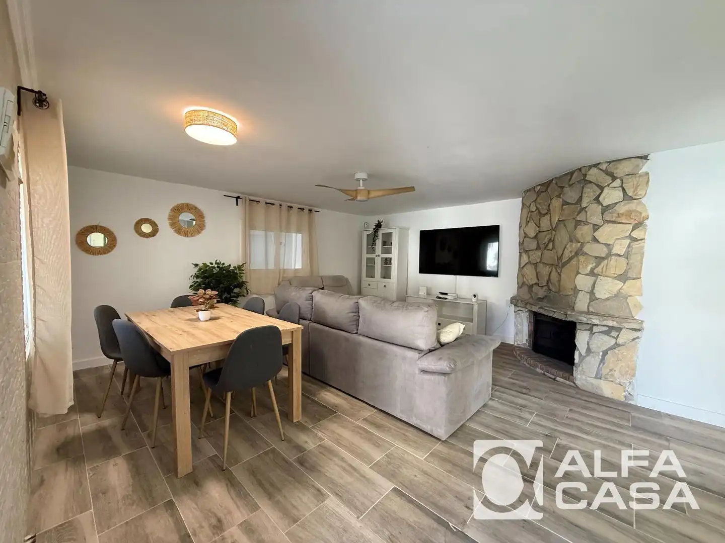Sala d'estar de Casa o xalet en venda en Lloret de Mar amb Calefacció, Terrassa i Traster