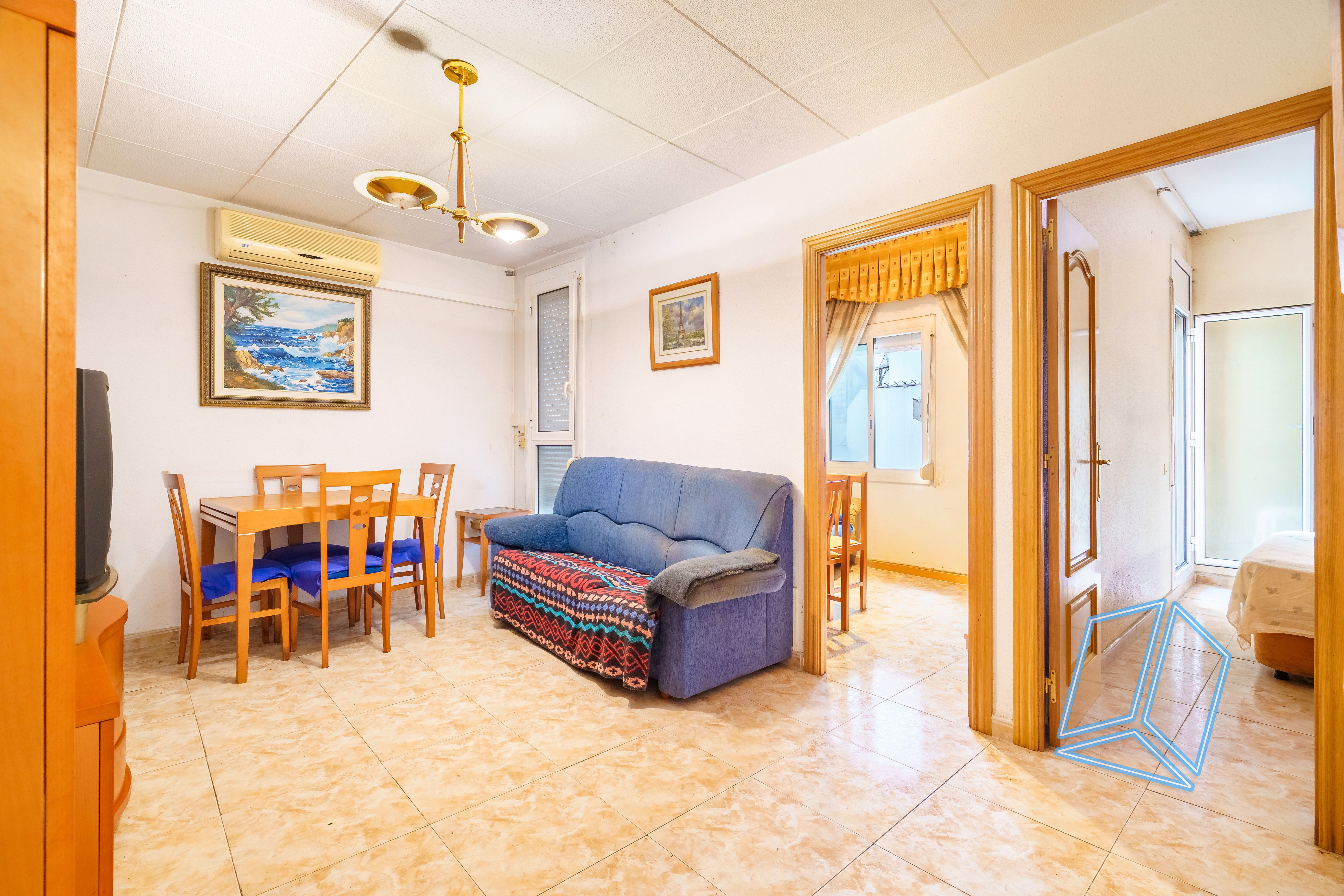 Sala de estar de Piso en venta en  Barcelona Capital con Balcón