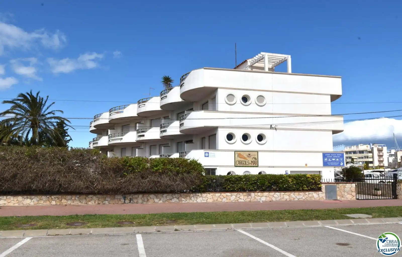 Vista exterior de Casa o chalet en venta en Empuriabrava con Aire acondicionado, Calefacción y Terraza