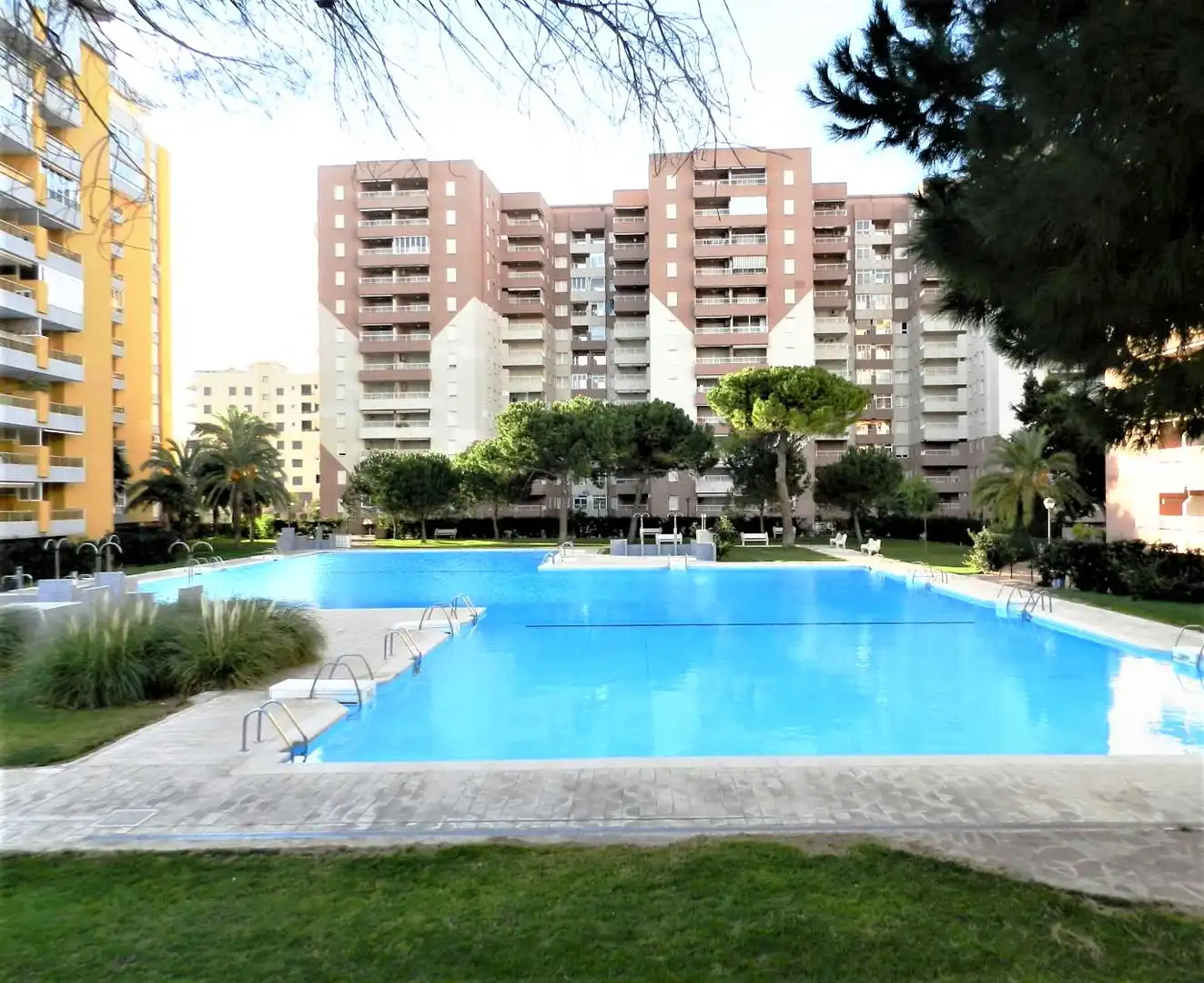 Piscina de Apartamento en venta en Canet d'En Berenguer con Terraza, Amueblado y Piscina comunitaria