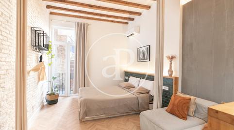 Foto 2 de Pis en venda a Carrer de Sant Antoni Abat, El Raval,  Barcelona Capital