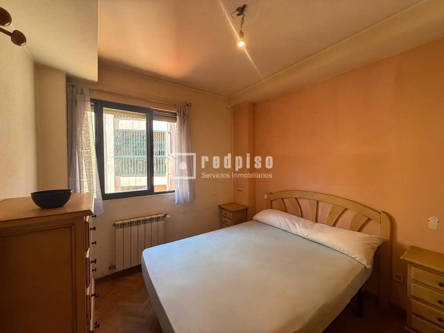 Habitación de Apartamento en venta en Madrid con Calefacción, Parquet y Terraza