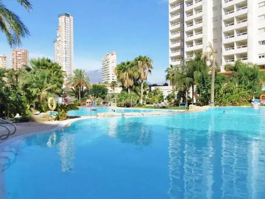 Swimming pool of Flat for rent in Benidorm  with Air Conditioner, Private garden and Swimming Pool