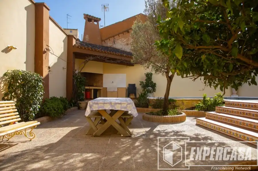 Terrassa de Casa o xalet en venda en Alaquàs amb Aire condicionat, Terrassa i Piscina