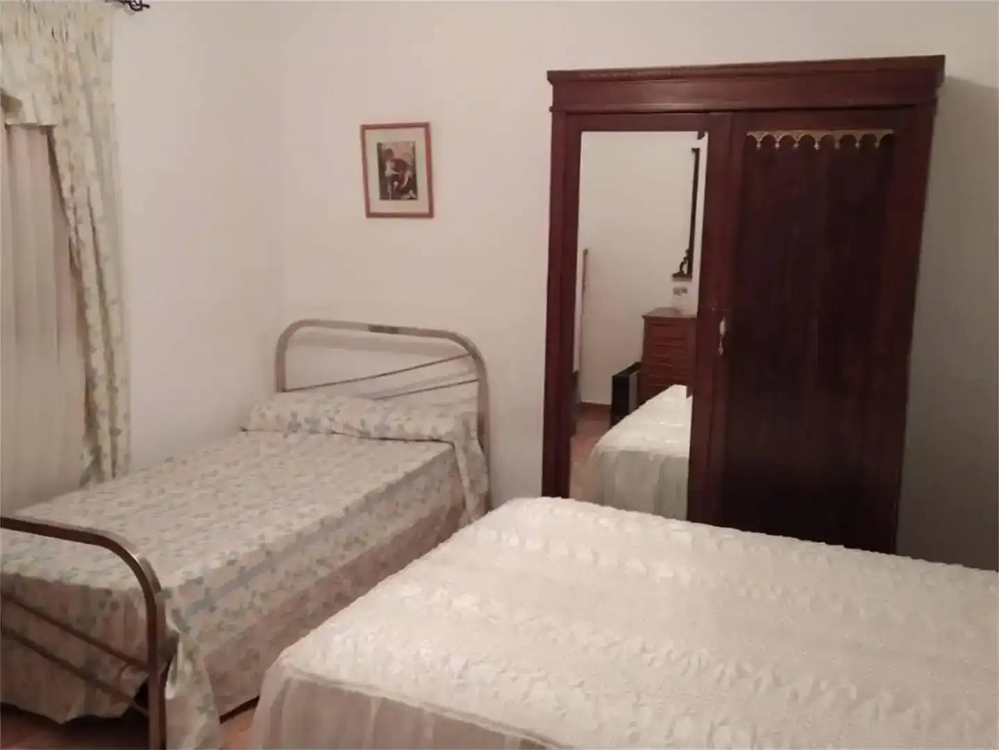 Dormitori de Casa adosada en venda en  Granada Capital