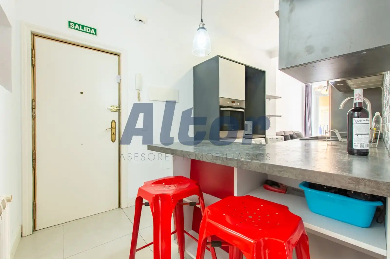 Wohnung zur Miete in DE LA MADERA, Universidad - Malasaña