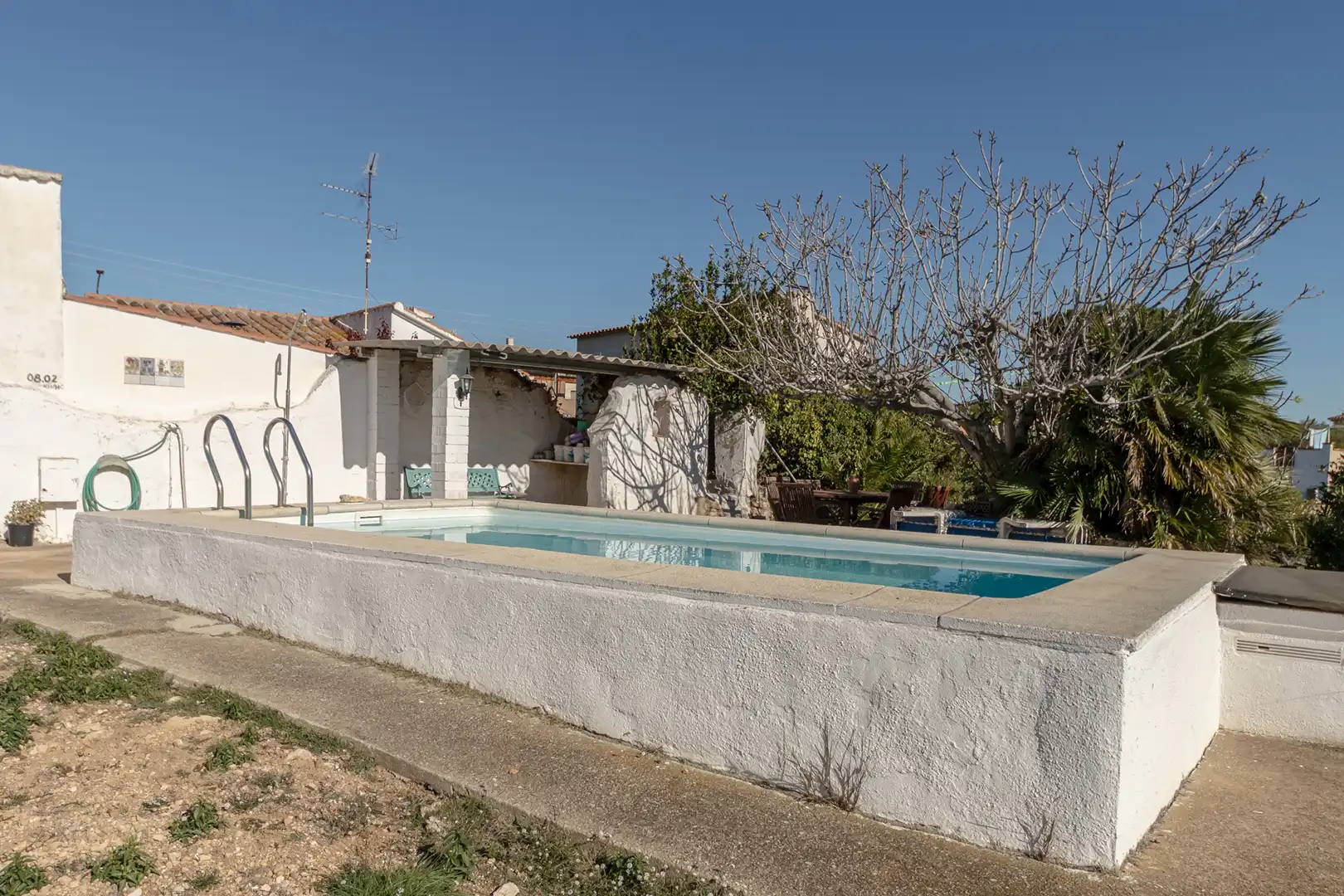 Vista exterior de Finca rústica en venda en Banyeres del Penedès amb Jardí privat, Parquet i Piscina