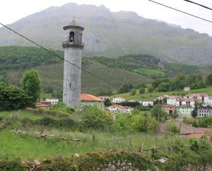 Vista exterior de Casa adosada en venda en Arredondo amb Traster