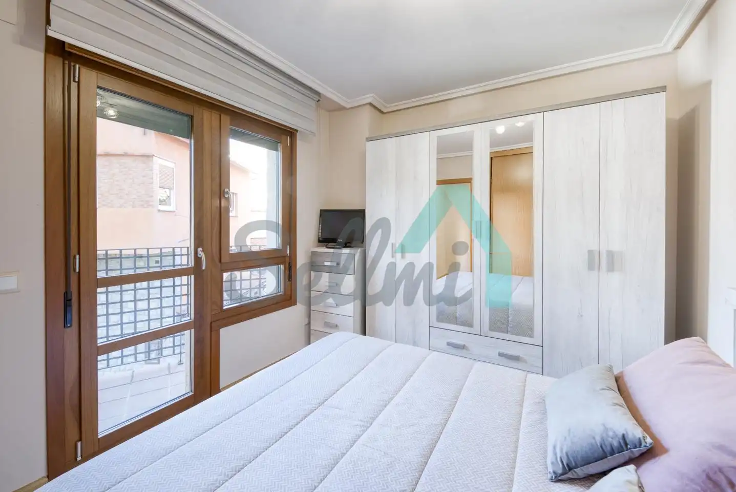 Habitación de Planta baja en venta en Aller con Calefacción, Terraza y Amueblado
