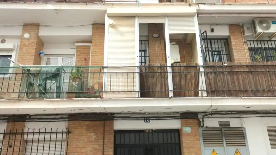 Vista exterior de Pis en venda en  Sevilla Capital