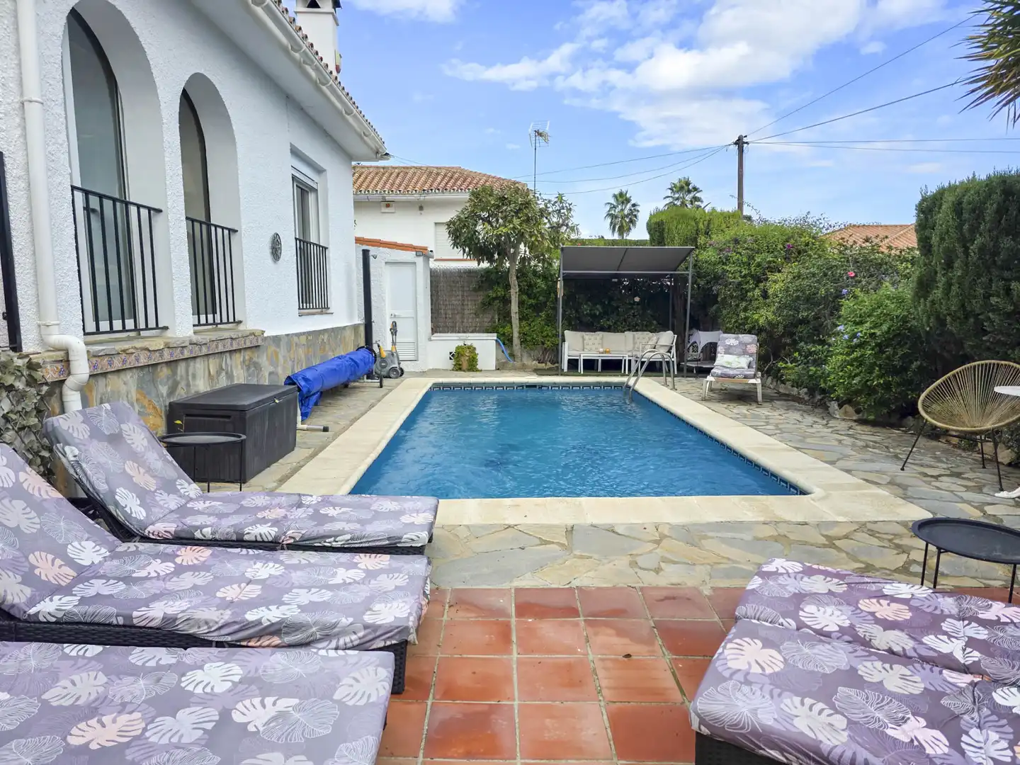 Swimming pool of Houses for sale in Manilva  with Air Conditioner, Private garden and Terrace