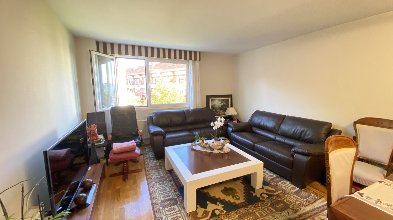 Sala d'estar de Pis en venda en Camargo amb Calefacció, Jardí privat i Traster